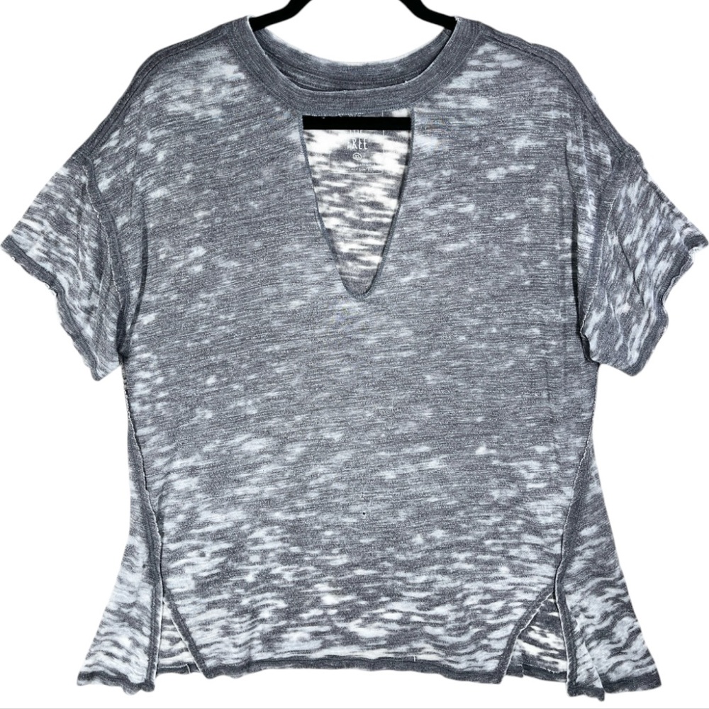 Free People We The Free Jordan Distressed Crew V Cut Out T-Shirt Size XS Gray